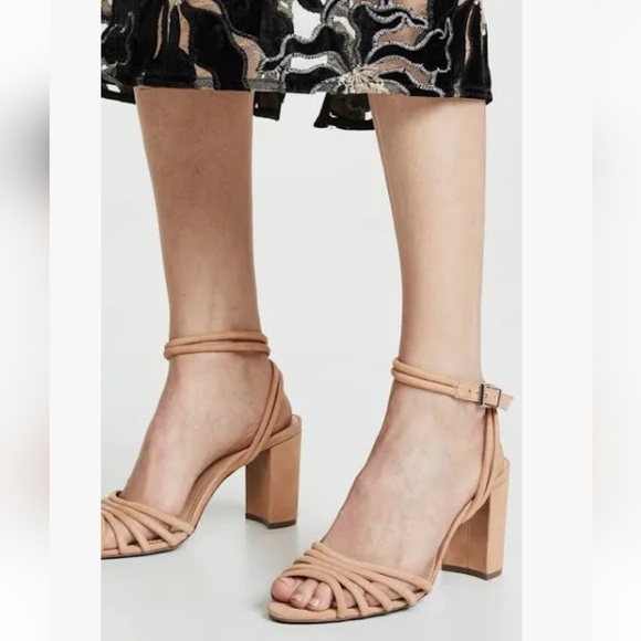 Schultz shoes - Picture 5 of 9